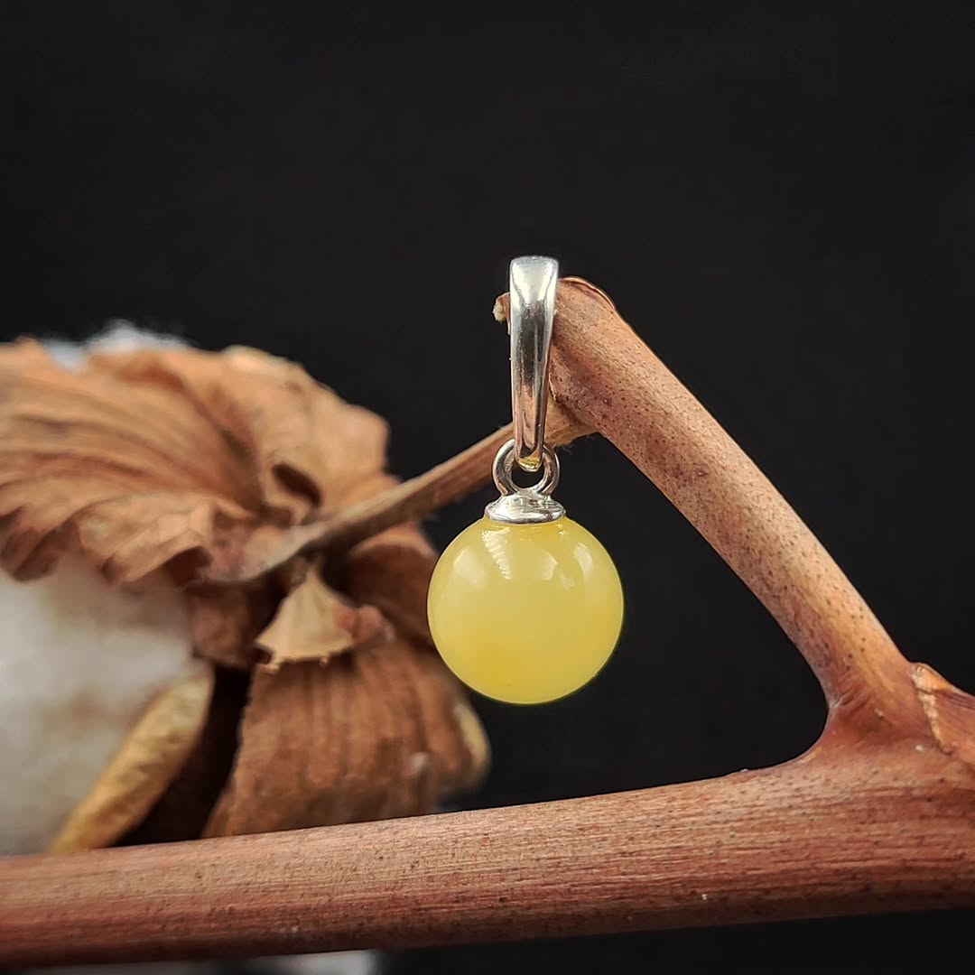 Amber Silver Pendant