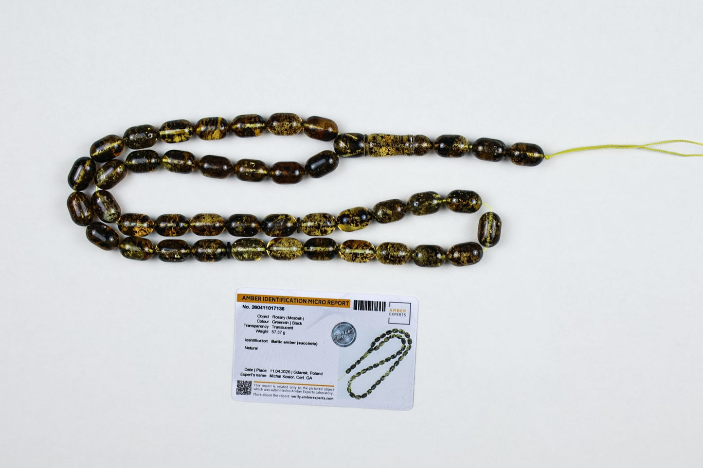 Natürlicher grünlich-schwarzer baltischer Bernstein-Rosenkranz (57,37 g) – Mesbah mit geringfügigen Mängeln