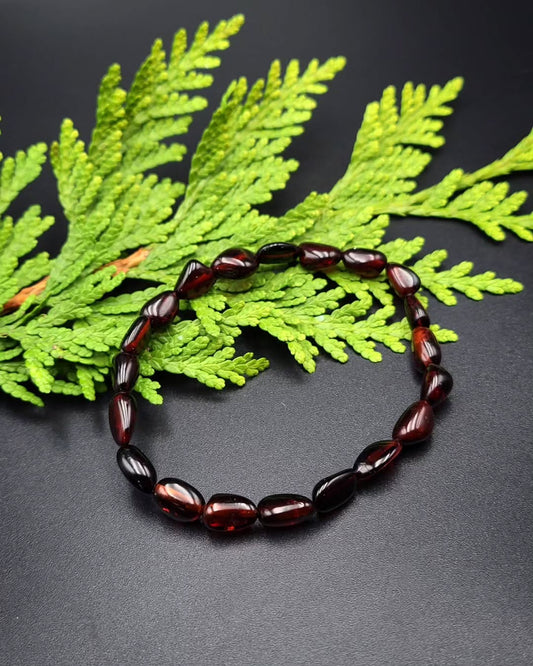 Bernsteinarmband mit unregelmäßigen Perlen