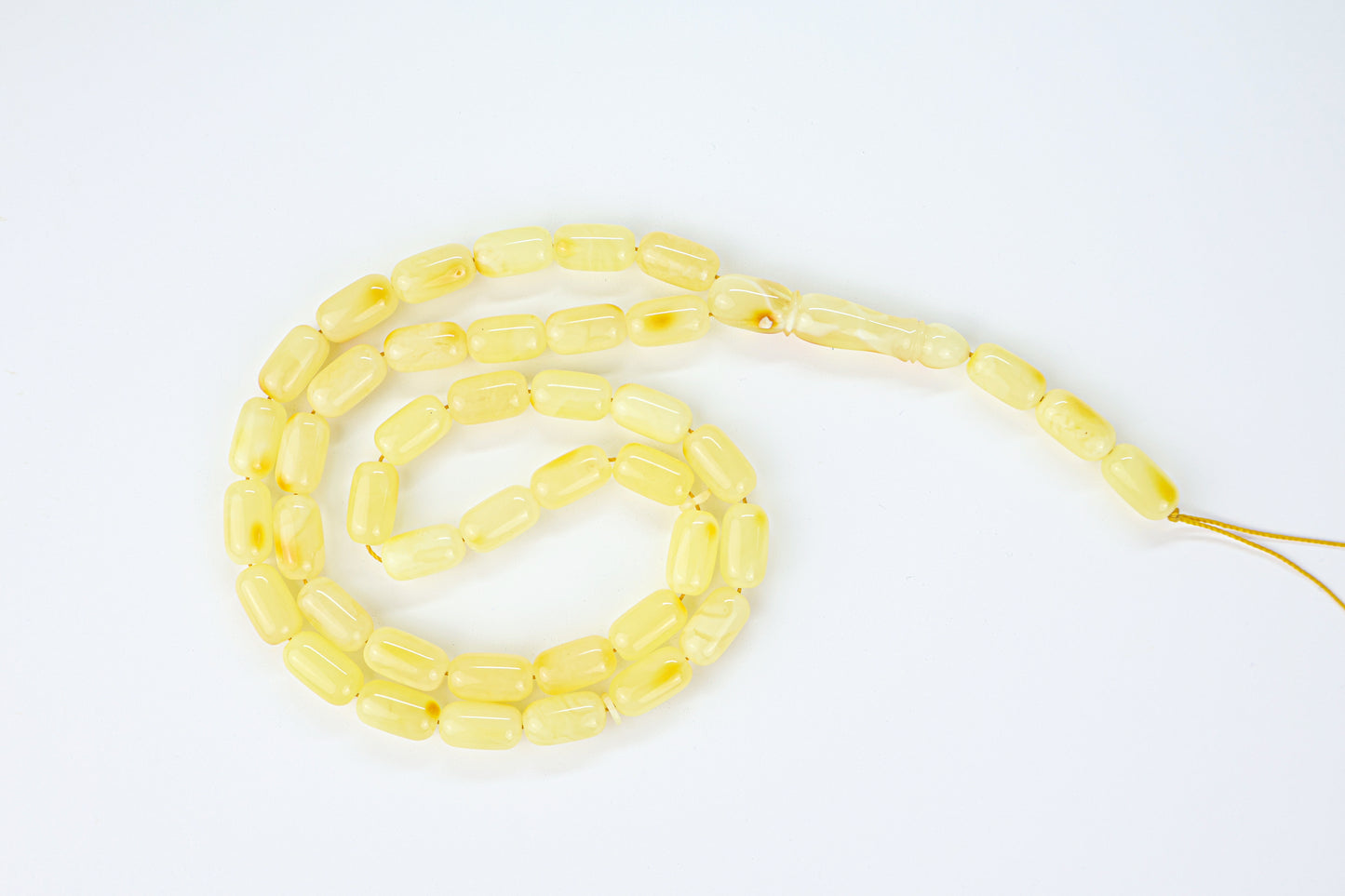 Natural Baltic amber Tesbih featuring 42 polished yellow amber beads, 28,6g