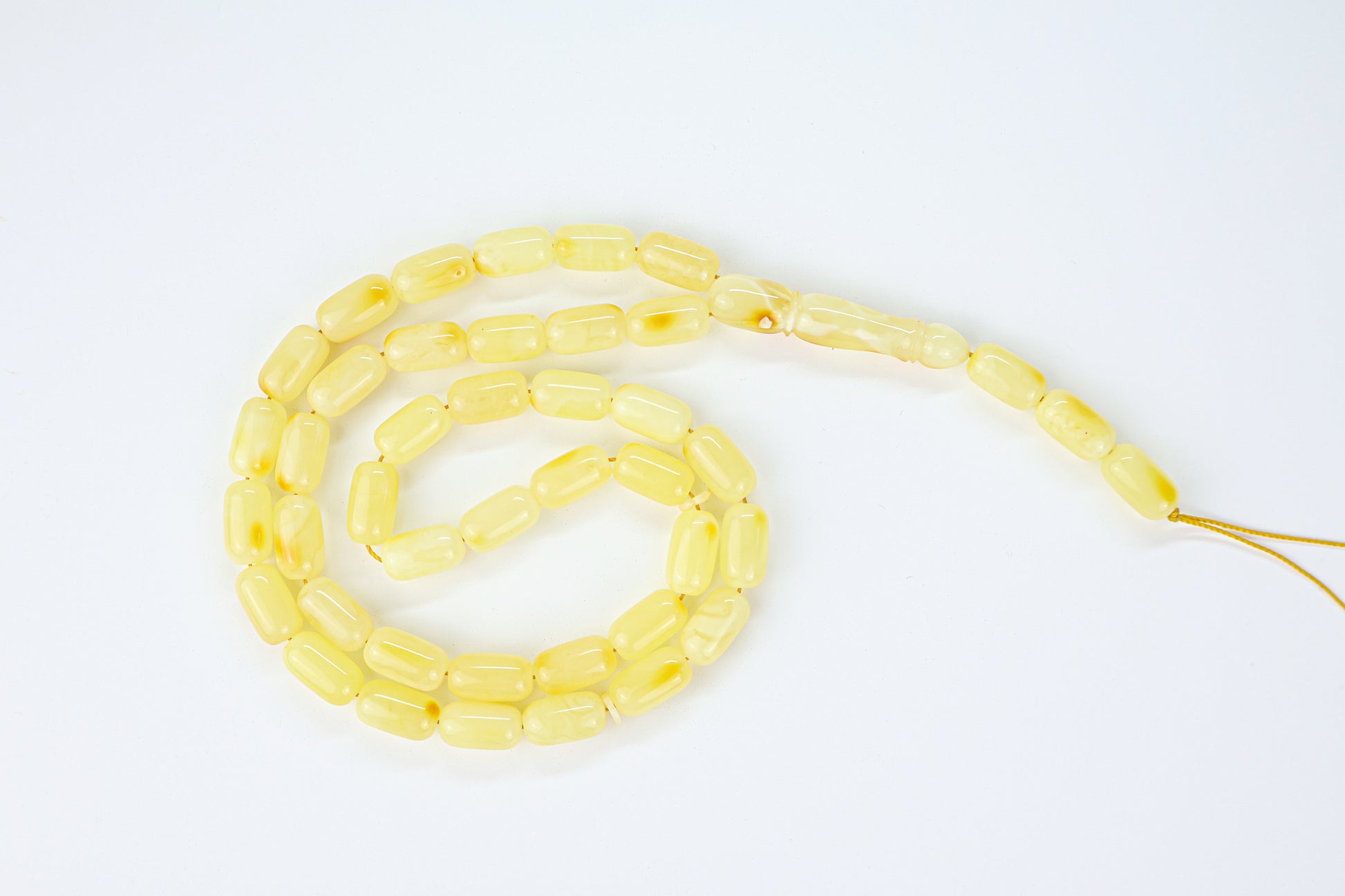 Natural Baltic amber Tesbih featuring 42 polished yellow amber beads, 28,6g